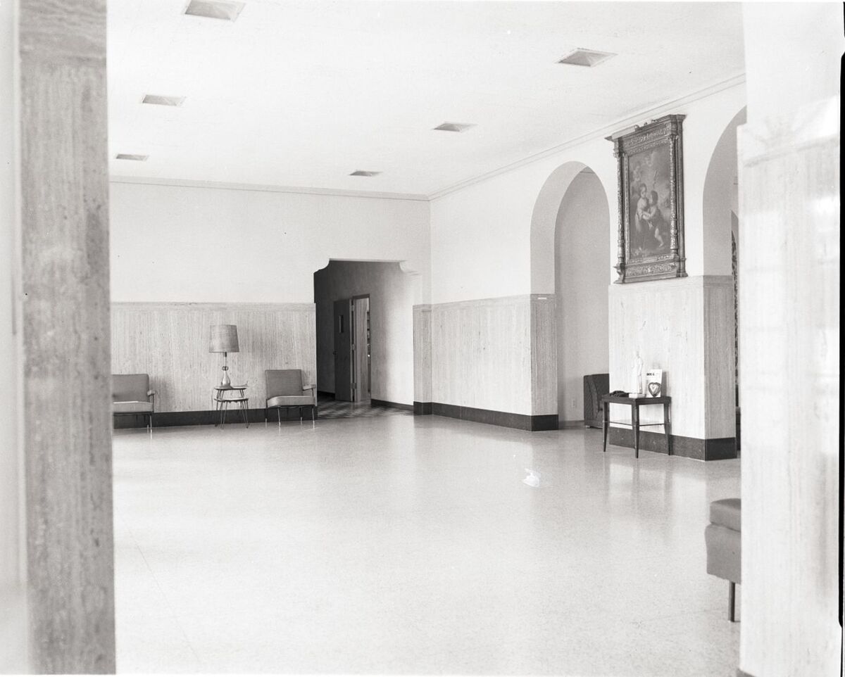 North Hall 3.jpg