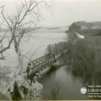 http://loras.libraryhost.com/files/original/9da0cc6a72e843ee085a5f9cbae8c4b9.jpg